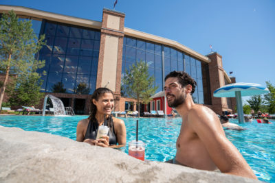 Profitez du soleil et des cocktails !