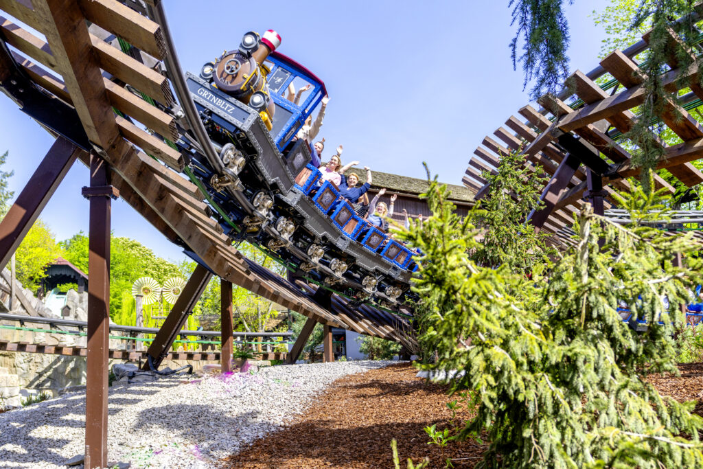 Mack Rides Train MACK Rides – die Fahrgeschäfte-Manufaktur für die ganze weite Welt ...