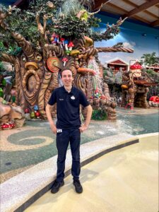 Luc Denie, originaire des Pays-Bas, a acquis avant de commencer son poste à Rulantica des expériences précieuses dans des parcs de loisirs du monde entier.