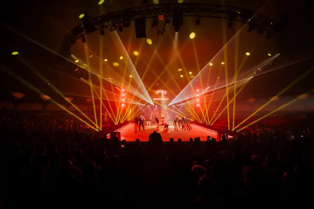 Découvrez les shows de Traumatica 2026 entre performances sur glace, musique et frissons.